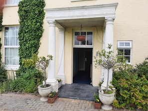 Apartment | Exterior