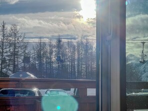 Interior - #AH3 | The Snow White ❄ (Huez)