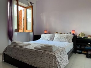 2 bedrooms, free WiFi, bed sheets - Relaxing Holiday Apartment (Santa Maria di Castellabate)