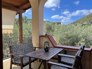 Outdoor dining - Relaxing Holiday Apartment (Santa Maria di Castellabate)