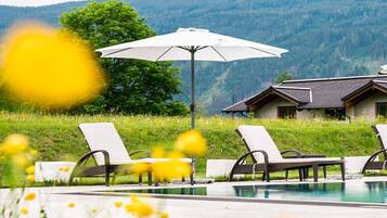 Ulkouima-allas, lämmitetty uima-allas