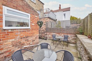 House | Terrace/patio