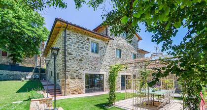 Tuscan Villa with Private Park and Hydromassage Mini-pool