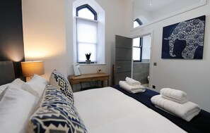 Apartment | 2 bedrooms - Apartment 2 Waterstone House - Luxury Sea View Apartment (Tenby)