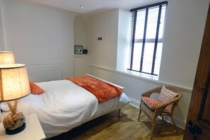Travel cot, WiFi