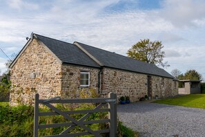 House | 2 bedrooms - The Dairy - Luxury Cottage Hot Tub and Summer House Countryside Views Pet Friendly (Narberth)
