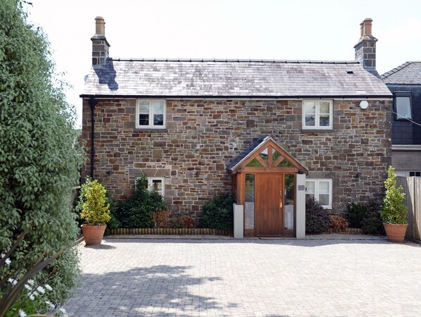 House | Exterior
