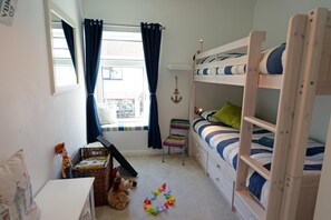 4 bedrooms, WiFi
