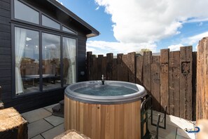 Bathtub spa outdoor