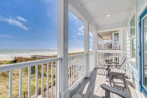 Property grounds - THE OCEANFRONT GRAND RESORT: 17 BR Luxury with Unmatched Views+ALL THE AMENITIES (North Myrtle Beach)