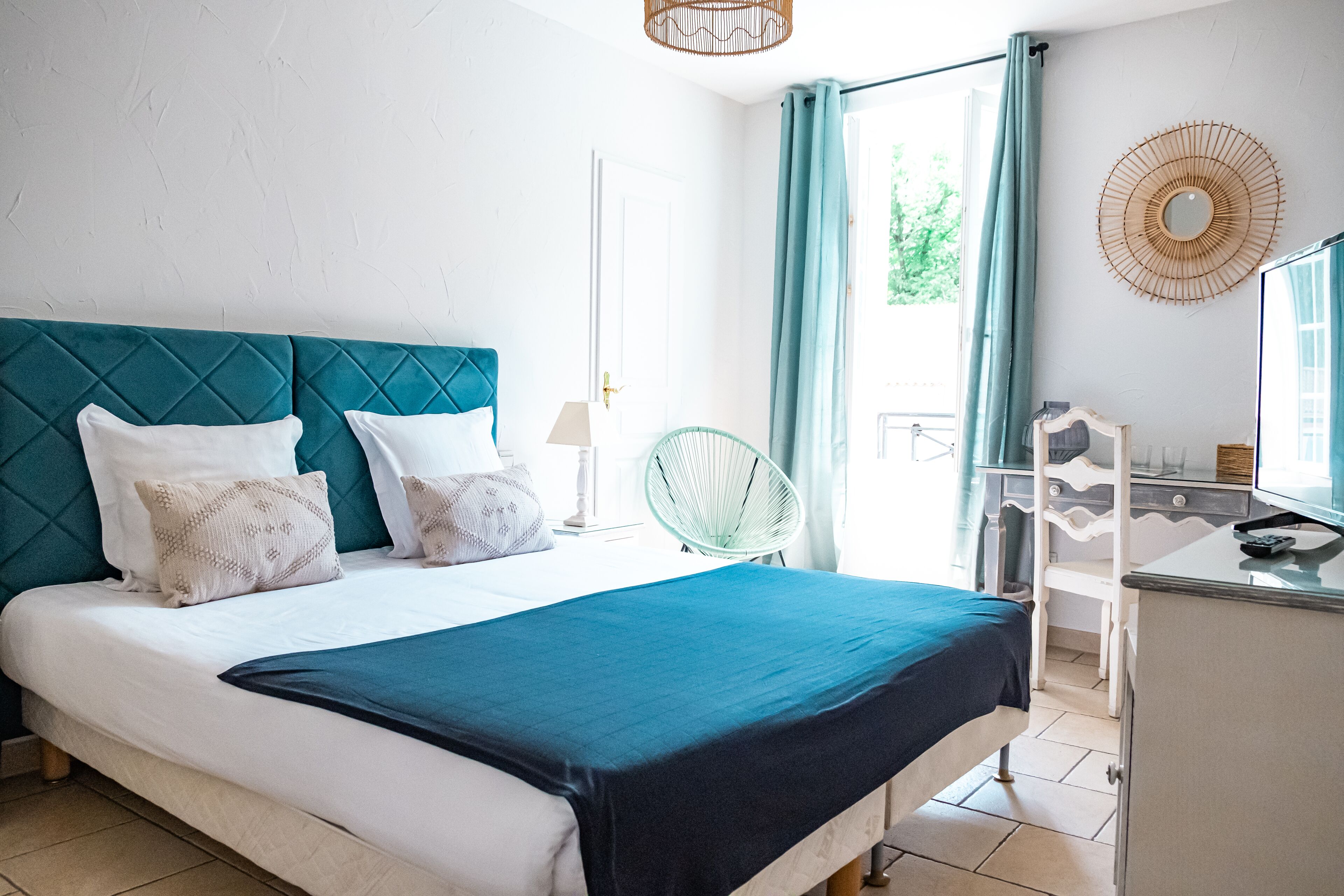 Chambre Supérieure Double ou avec lits jumeaux, vue piscine