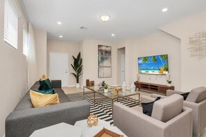 Living room - Best Resort Near Disney Private Pool & Spa Home! 5 Bedroom Villa by RedAwning (Davenport)