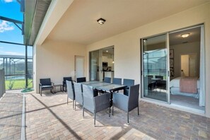 Vila, 5 kamar tidur | Tempat makan outdoor