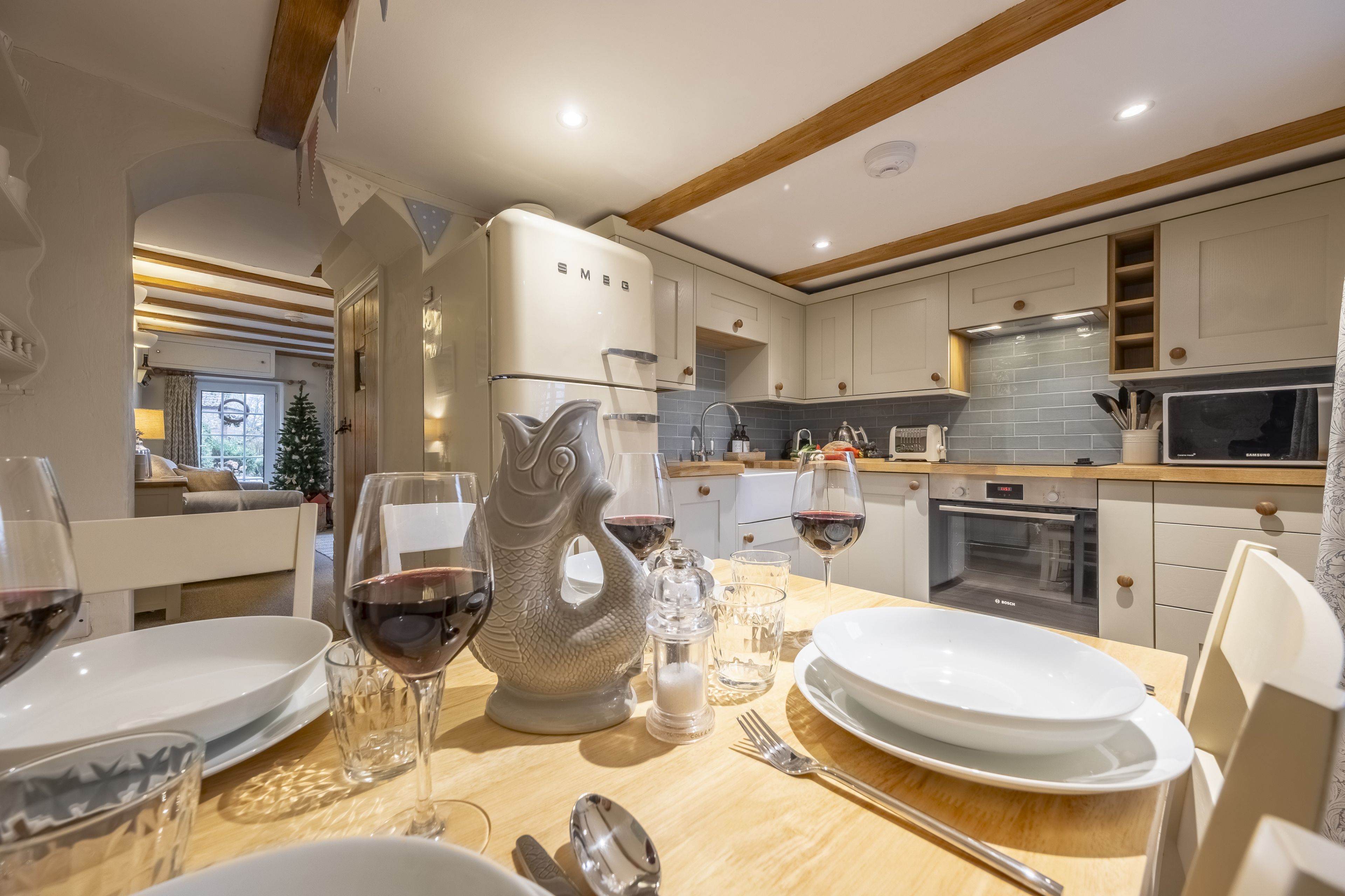 Fridge, microwave, dishwasher, coffee/tea maker