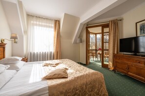 1 bedroom, desk, laptop workspace, free WiFi