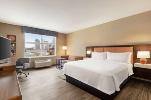 50-inch flat-screen TV with cable channels, TV - Hampton Inn Indianapolis Downtown IUPUI (Indianapolis)