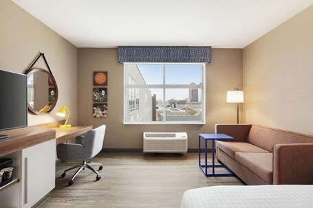 Hampton Inn Indianapolis Downtown IUPUI - Image 7