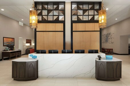 Hampton Inn Indianapolis Downtown IUPUI - Image 8