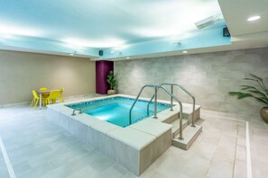 Indoor spa tub - Home2 Suites by Hilton Pocatello, ID (Pocatello)