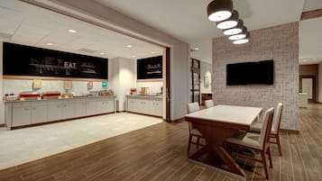 Free daily buffet breakfast