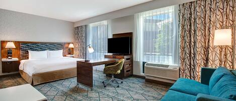 1 bedroom, desk, laptop workspace, soundproofing