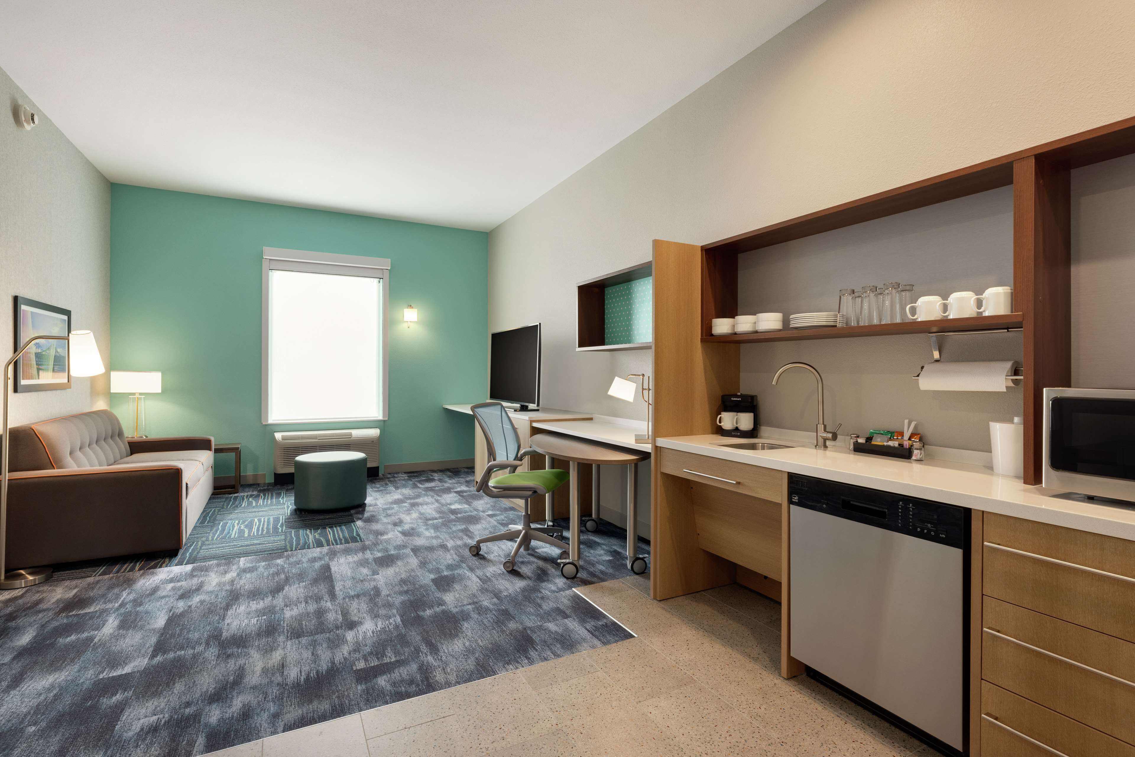 suite, 1 king bed, accessible (hearing) | blackout curtains