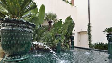 Enceinte de lâhĂ©bergement