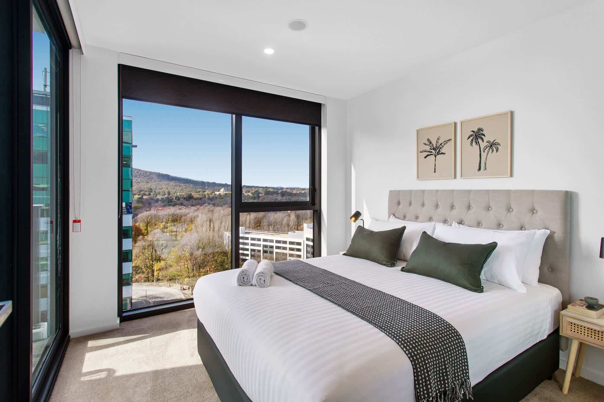 2 Schlafzimmer, Schreibtisch, Bügeleisen/Bügelbrett, WLAN