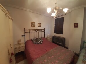 4 bedrooms, iron/ironing board, travel crib, WiFi