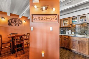 Dining - Cozy Loft Studio | Steps from the Slopes | Fireplace + Hot Tubs! (Steamboat Springs)