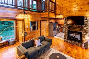 TV, fireplace - Modern Cabin, 3 King Suites, Hot Tub, Bunk Room  |   Incredible Views, Game Room, Theatre, Great for Families and Friend Groups Alike, Unmatched Location 10 Mins to Pigeon Forge and Gatlinburg, 24 Hr Hospitality, Seasonal Fireplace, Dog Friendly (Gatlinburg)