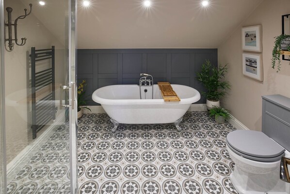 House | Bathroom | Towels - The Green Door (Richmond)