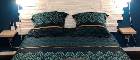 1 bedroom, free WiFi, bed sheets