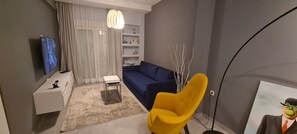 Deluxe Apartment, 2 Bedrooms | 2 bedrooms, free minibar, individually furnished, desk - Flat 66 (Thessaloniki)