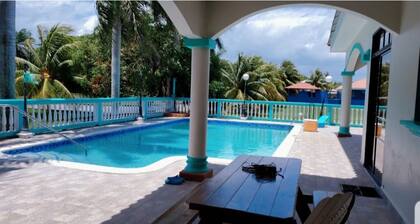 Honduras Shores Plantation, Tela.