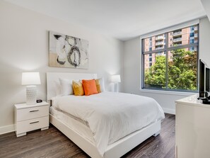 Luxury Apartment, 2 Bedrooms | Premium bedding, individually decorated, individually furnished, desk - Global Luxury Suites at Bethesda Metro (Bethesda)