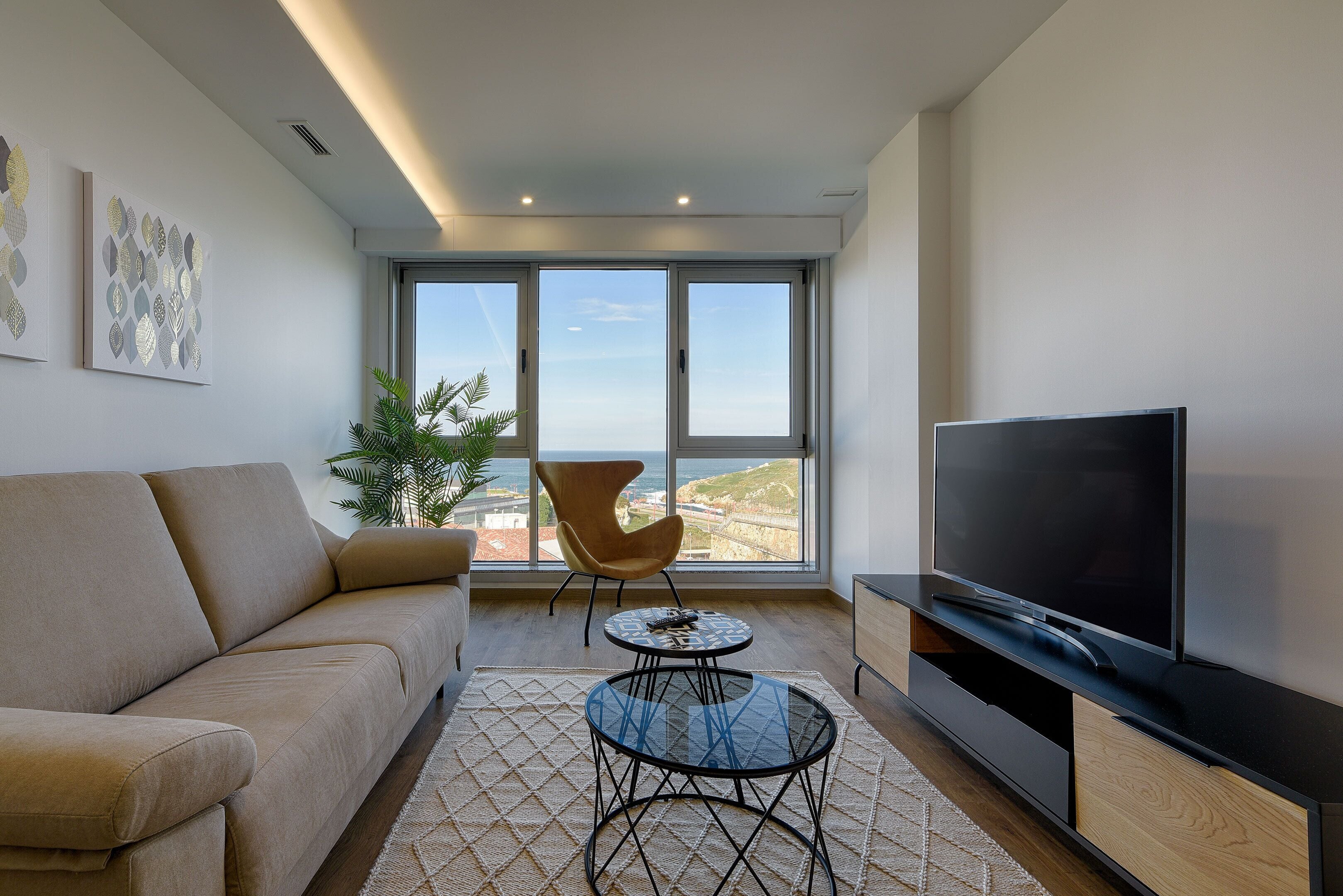 コンフォート ルーム 1 ベッドルーム キッチン シービュー | セーフティボックス (室内)、アイロン / アイロン台、ベビーベッド (無料)、WiFi (無料)