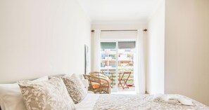 1 dormitori, planxa i posts de planxar i wifi gratuïta 