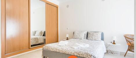 1 bedroom, iron/ironing board, free WiFi