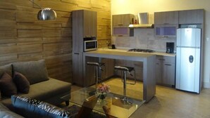 Căn hộ tiện nghi đơn giản | Bếp riêng