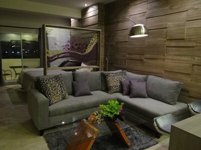 Loft 77