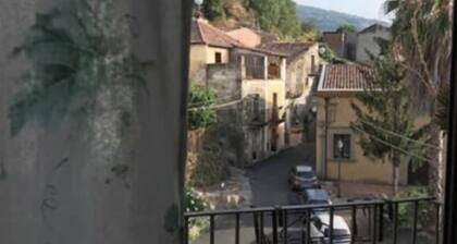 Casa in Stile Siciliano Vicino Alle Gole e Giardini Naxos