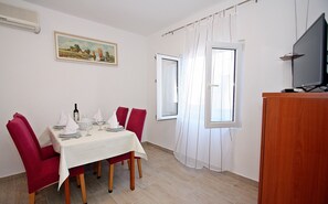 Dining - Toma Apartment (Supetar)