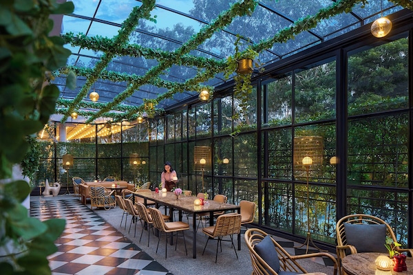 2 restaurants servant le petit déjeuner