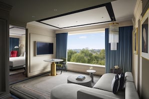 Suite, 1 King Bed (Centric) | 1 bedroom, premium bedding, Select Comfort beds, minibar