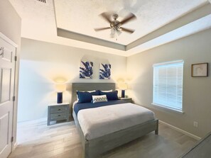 3 habitaciones, escritorio, tabla de planchar con plancha y wifi 
