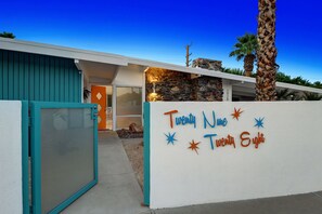 المنطقة المحيطة بالمنشأة