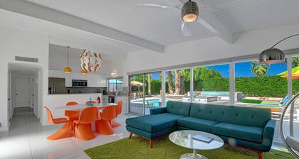The Retro A Go-Go House Luxury Mid Century Mod Resort