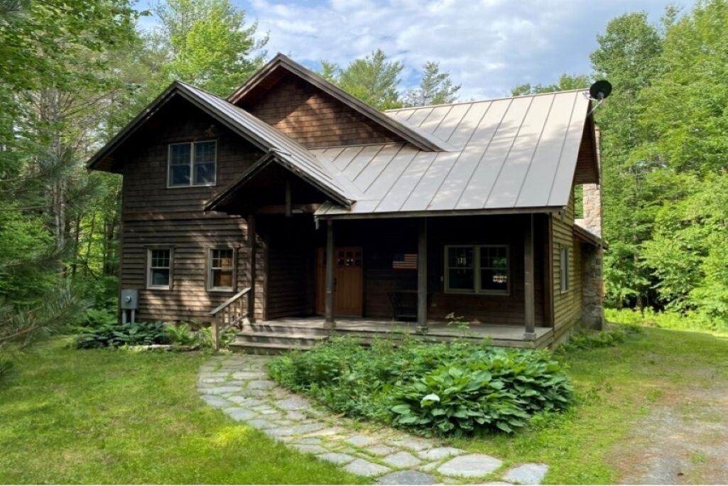 Dog Friendly Timber Frame Home in a True Vermont Setting with Hot Tub, Deck