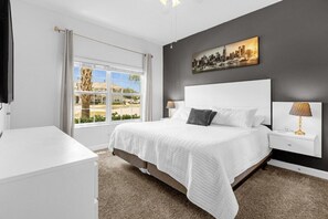 4 室のベッドルーム、アイロン / アイロン台、旅行用ベビーベッド、WiFi